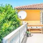 Family Friendly With A Swimming Pool Nedescina, Central Istria - Sredisnja Istra - 7455 Appartamento Nedeščina